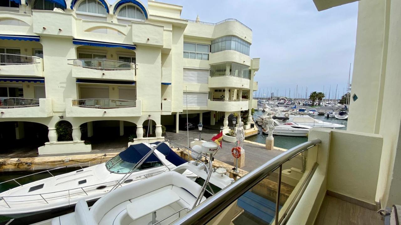 Capaldi Luxury Holiday Rentals Puerto Marina Benalmádena Exterior foto