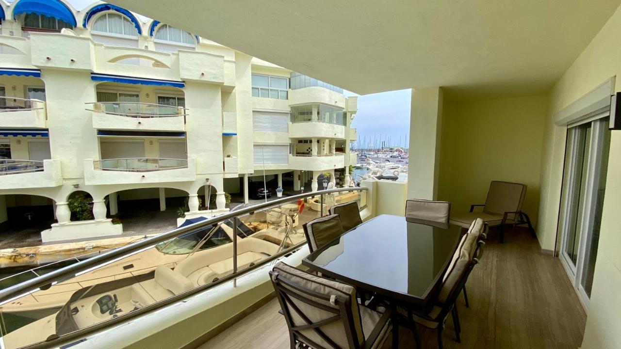 Capaldi Luxury Holiday Rentals Puerto Marina Benalmádena Exterior foto